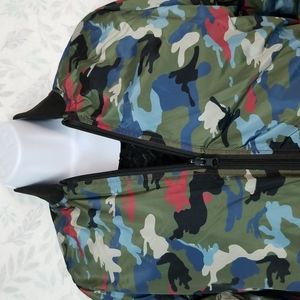 COVER GIRL REVERSABLE Jacket  Red and Colorful Camo  Size Small--Water Resistant